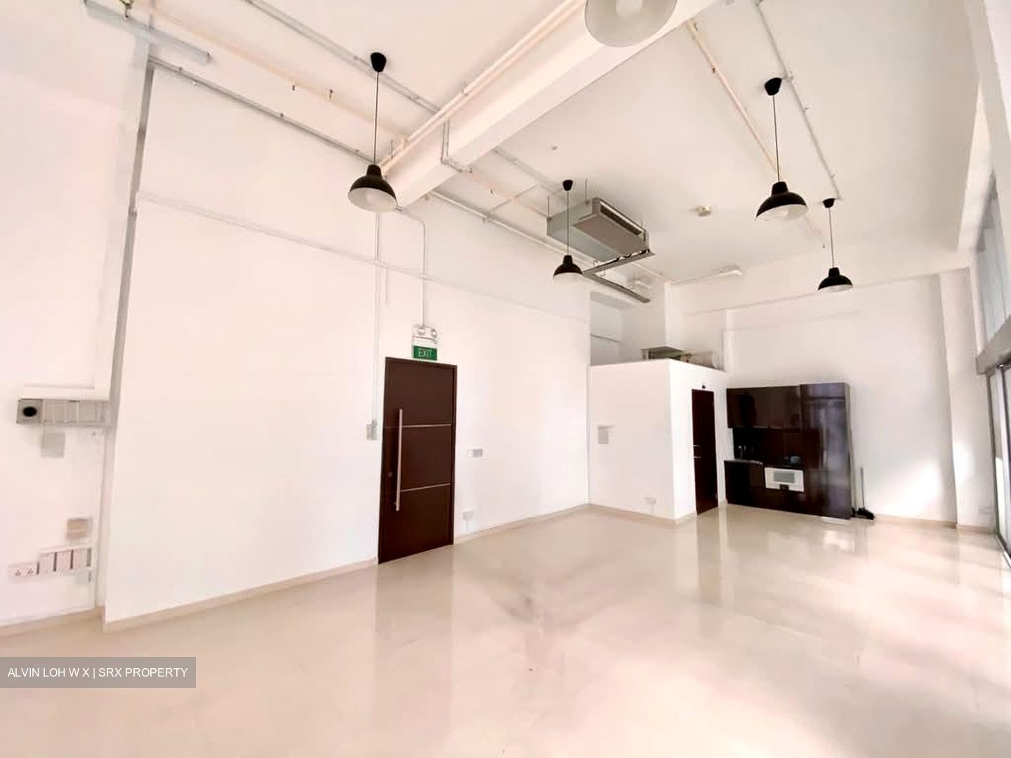 Singapore Conference Hall (D1), Office #594500391